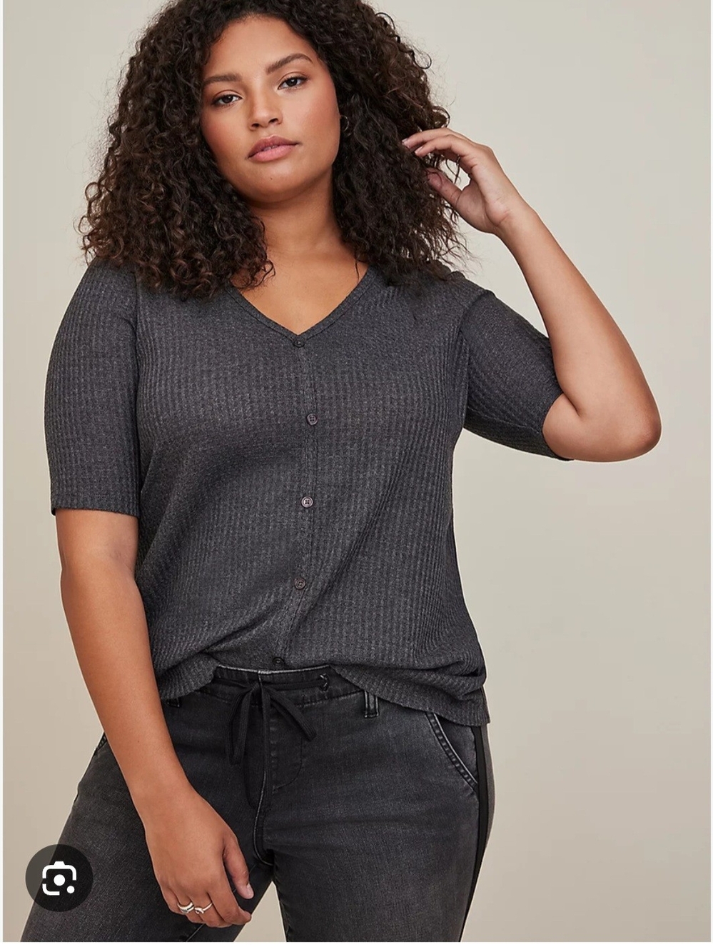 Torrid NWOT Sz 3 Charcoal Ribbed V-Neck Button Down Top